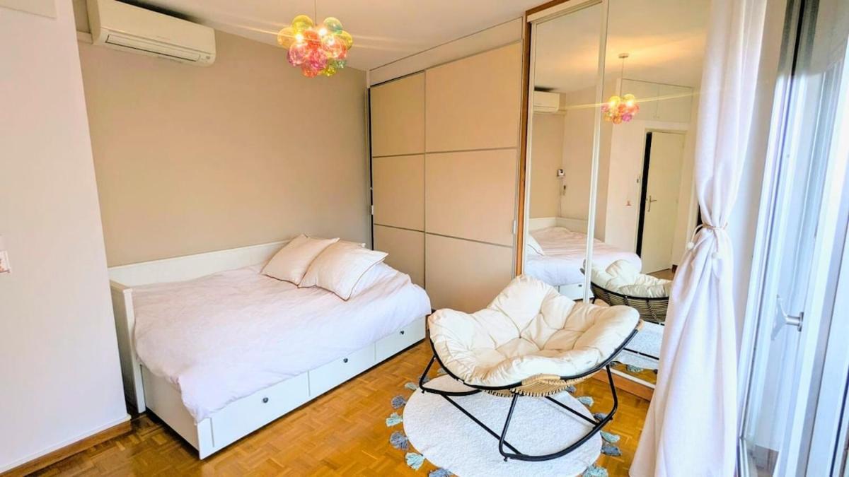 130m2 Next To Casino Of *
